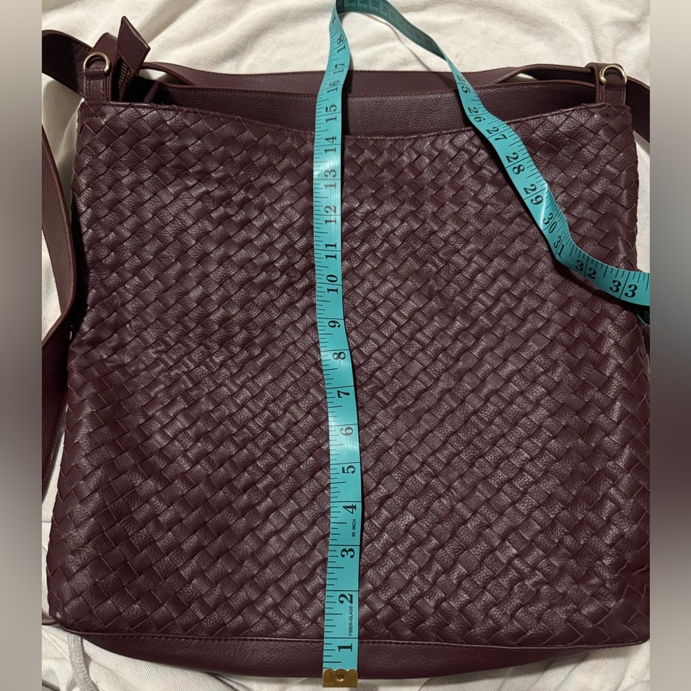 MANDRN Woven Evra Tote - Burgundy Shoulder Bag - Picture 12 of 14
